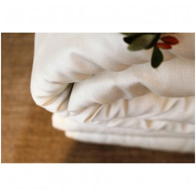 Žieminė rankų darbo su vilnos užpildu antklodė (600 g/m²), 220x240 cm