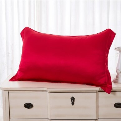 Mulberry šilko pagalvės užvalkalas (raudona), 22 momai (M/M)