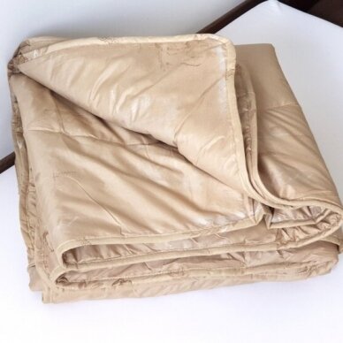 Žieminė antklodė su kupranugario vilnos užpildu (450 g/m²), 140x200 cm 1