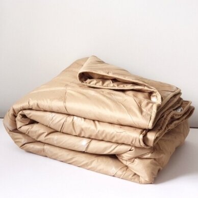 Žieminė antklodė su kupranugario vilnos užpildu (450 g/m²), 200x200 cm