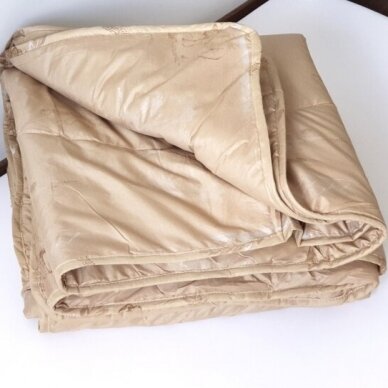 Žieminė antklodė su kupranugario vilnos užpildu (450 g/m2), 200x230 cm