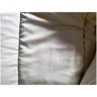 Žieminė rankų darbo su vilnos užpildu antklodė (600 g/m²), 200x200 cm